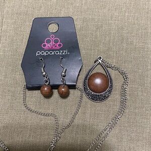 Paparazzi Silver Necklace with Brown Accents
